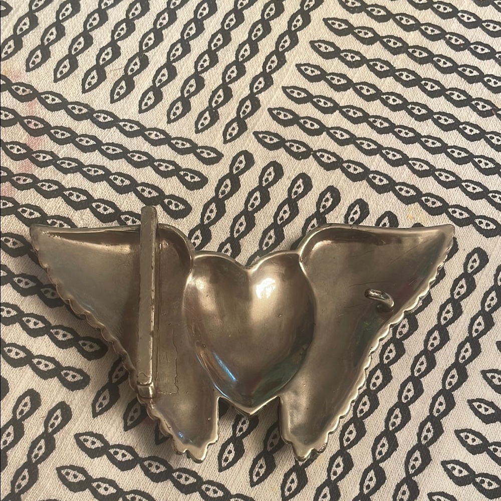 Gold and Silver Heart with Wings Belt buckle - Picture 4 of 8